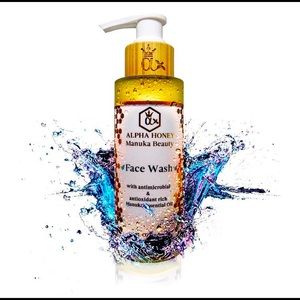 Manuka Oil Antibacterial Face Wash -Lime Coconut